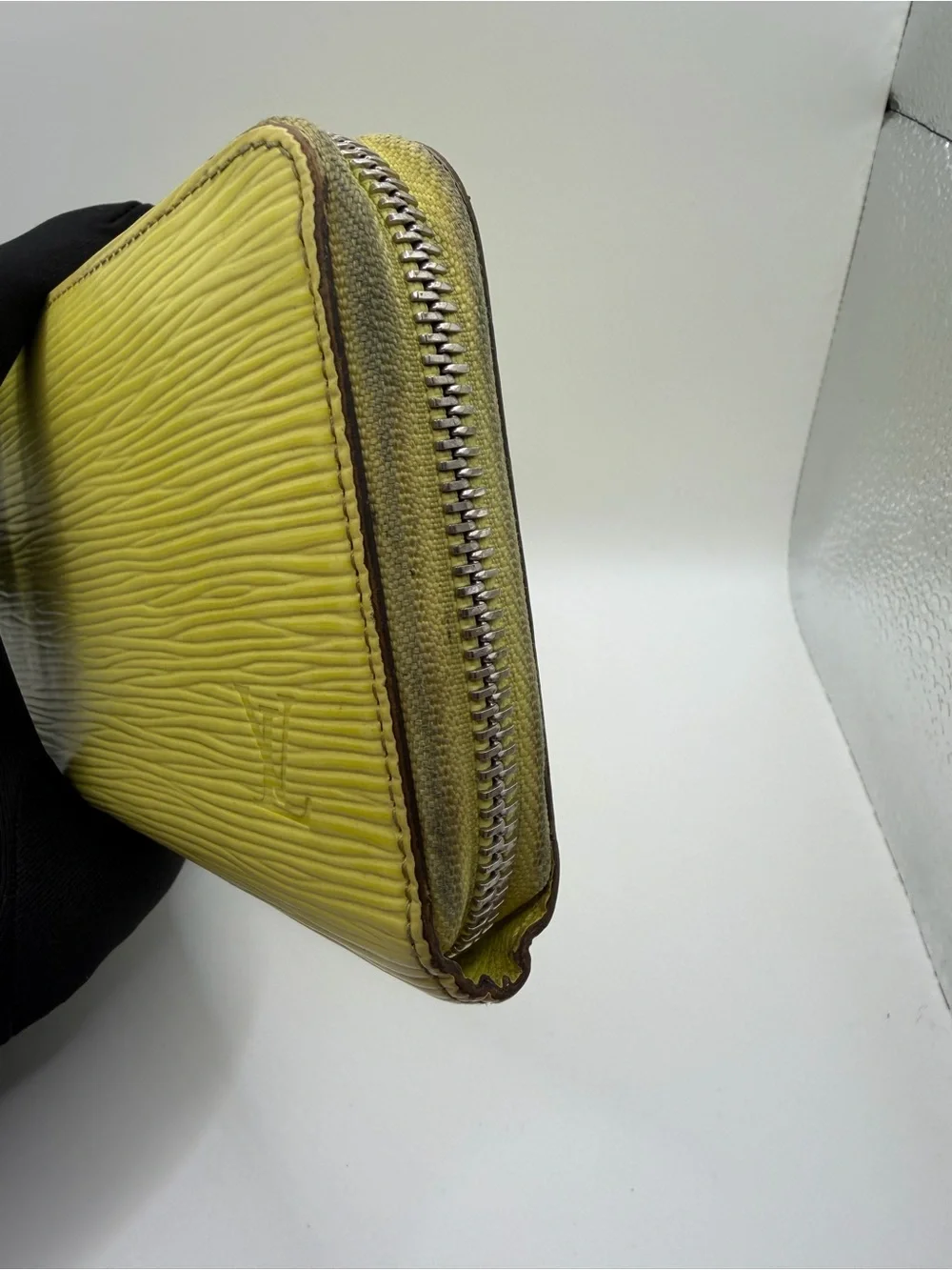Louis Vuitton Yellow Epi Zippy Wallet